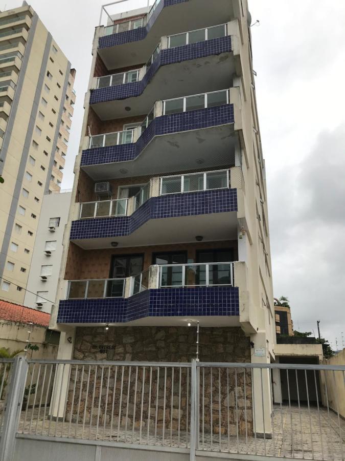 Edificio Everest Apto 21 - Mar Doce Lar